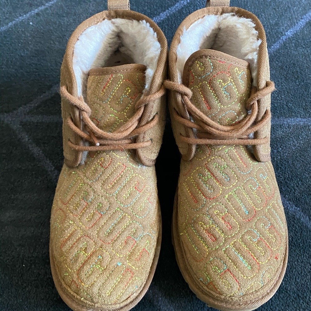 UGG BOOTS youth size 6